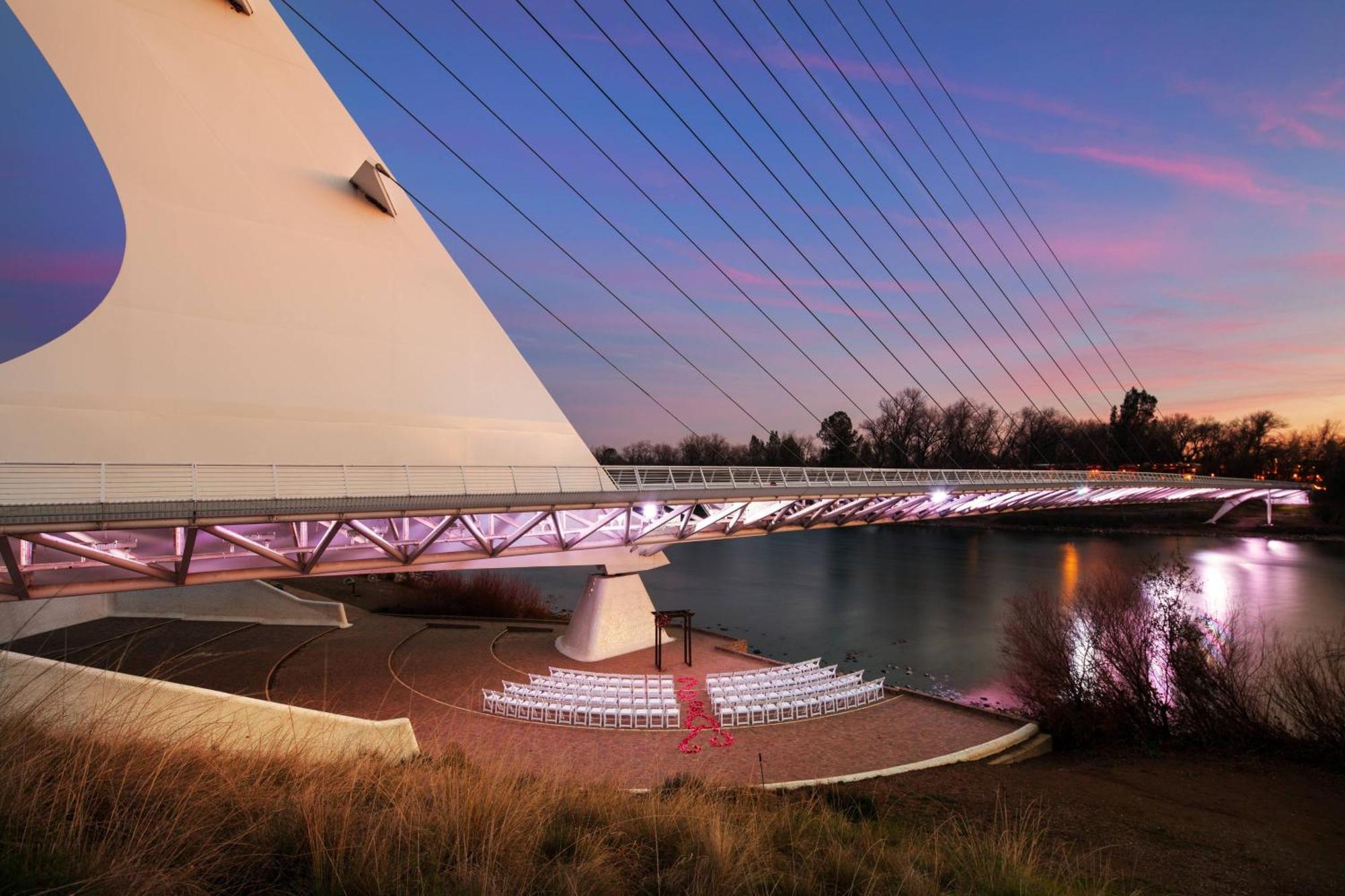 Sheraton At The Sundial Bridge