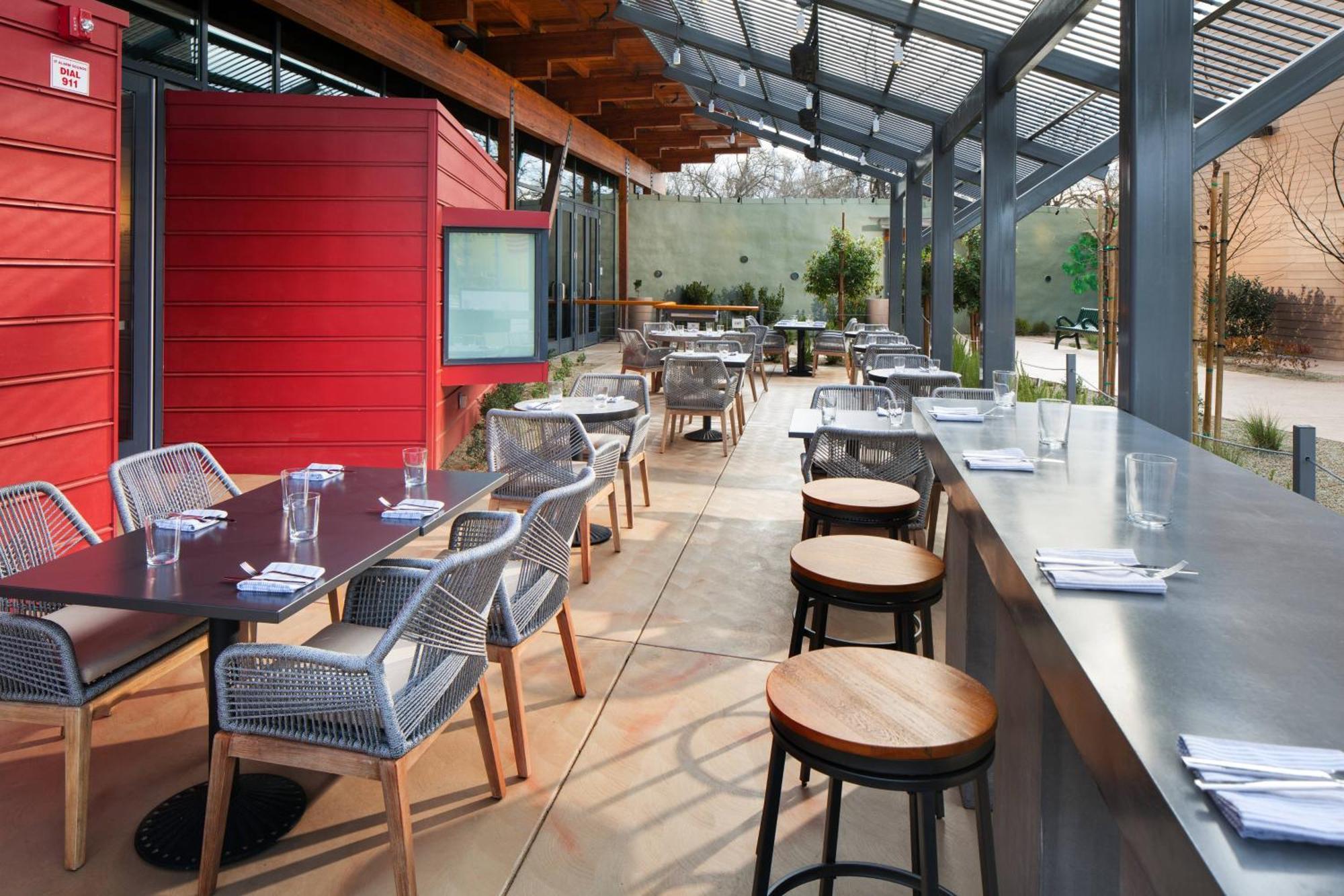 Sheraton At The Sundial Bridge Hotel 4*